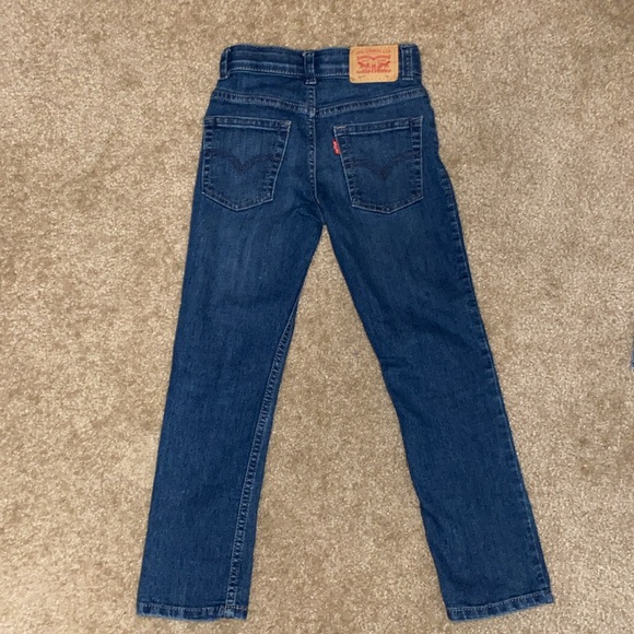 Two pairs of little boys size 7 jeans with adjustable waists. - Picture 5 of 11